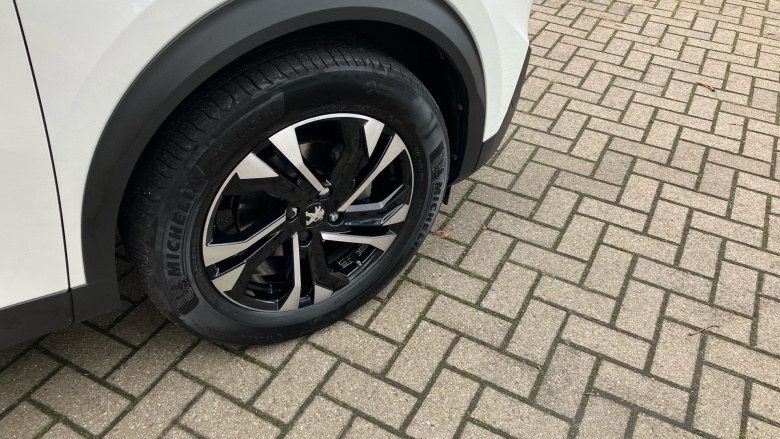 Peugeot 2008 1.2 PureTech 130 Allure 5dr EAT8 Petrol Estate